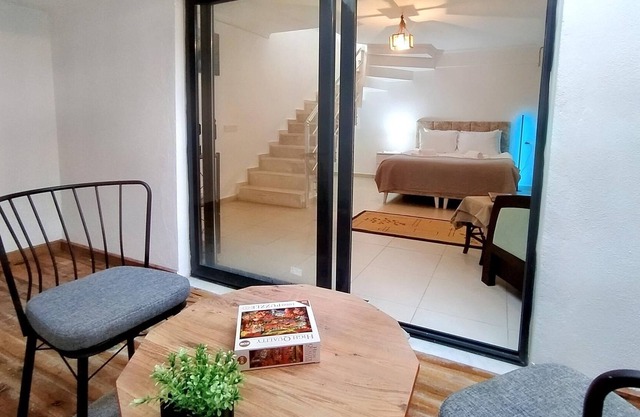 Lovely Flat with Backyard close to Konyaalti Beach