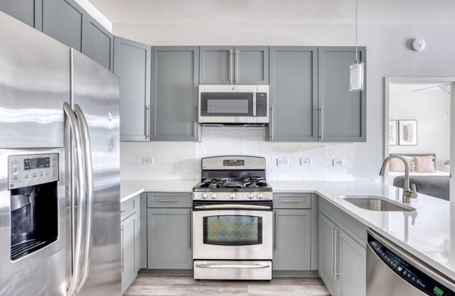 Lovely Hoboken 2BR w/ Gym, W/D & Elevator, near Waterfront, by Blueground