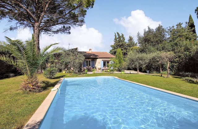 Lovely home in Cheval-Blanc