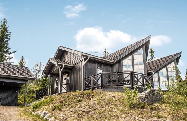 Lovely home in Trysil with WiFi