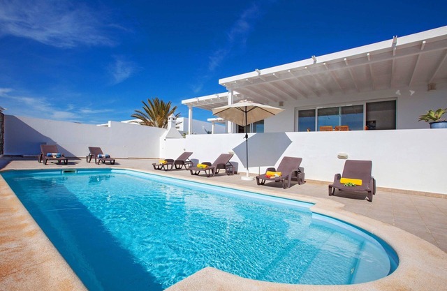 Lovely Puerto Calero Villa | 3 Bedrooms & Private Pool | Casa Dora | Short.