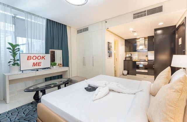 Lovely Studio Apartment at DAMAC Maison in Business Bay