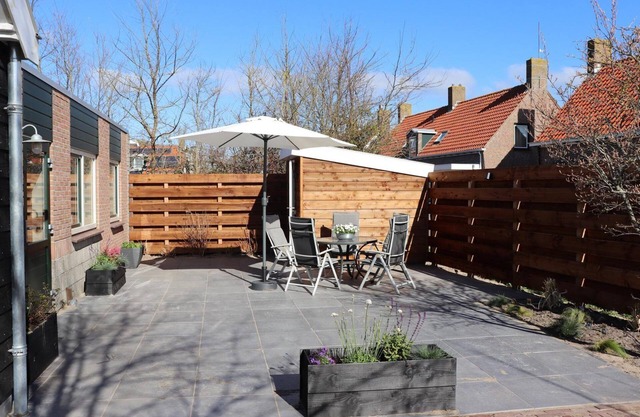 Lovely vacation home near the beautiful beach of Petten.
