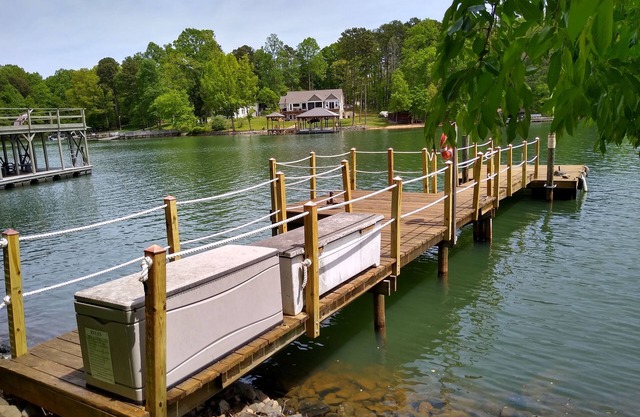 Lovely well-equipped home with waterfront access close to fun and shopping.