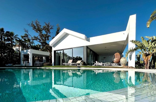 Lujosa Villa con Vistas Extraordinaria en Marbella