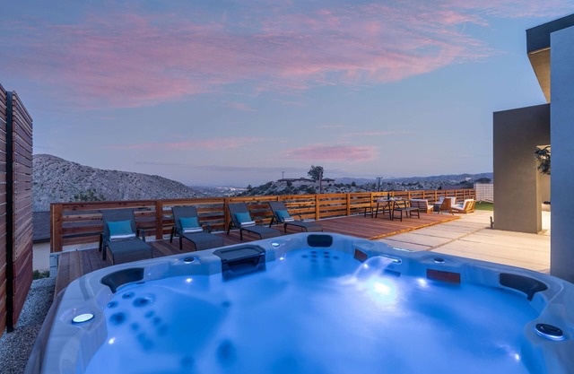 Luna Ridge by Fieldtrip | New Modern Luxury Home with Hot Tub & Views