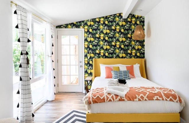 Lush 4 Bdrm Home w/ Spa, Great for Families!