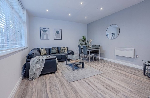 LUX 3 Bedroom Townhouse Birmingham City Centre