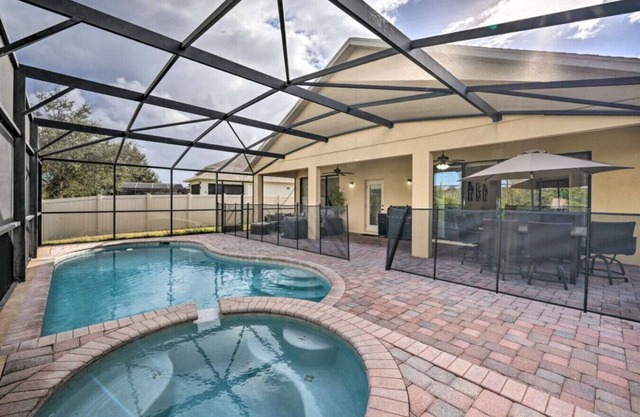 Lux 4BR Near Disney w/Private Pool