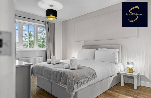 Lux 5 Bed in Central Reading