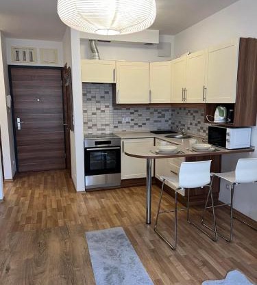 Lux Cordia Apartment with free parking