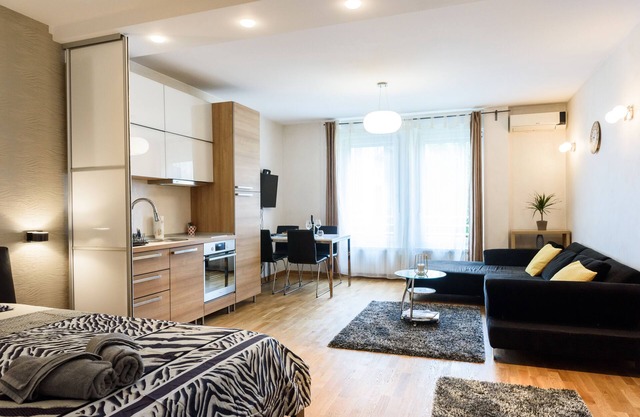 Lux MONA APARTMENT in the city center