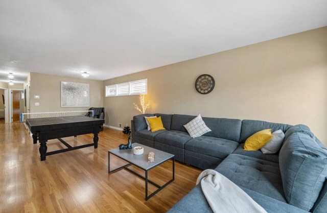 Luxe Duplex Near NYC | Sleeps 27 | 20 Min to NYC