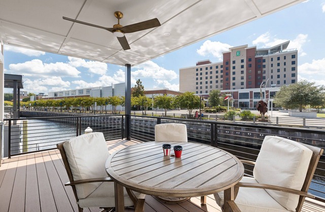 Luxe @ The Cove Riverwalk Villas
