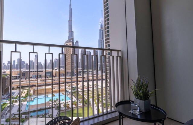 "Luxurious 2BHK-Spectacular Burj Khalifa Views"
