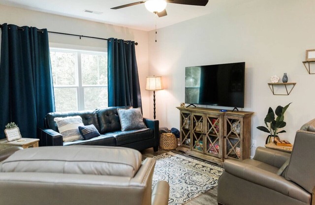Luxurious 2BR Condo with Private Outdoor Patio