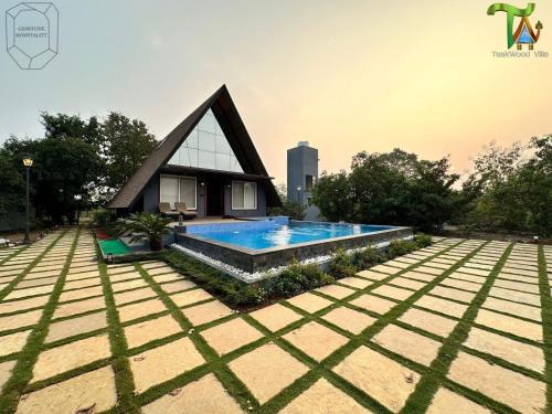 Luxurious 3BHK W/Pool Teakwood Villa By Gemstone Hospitality