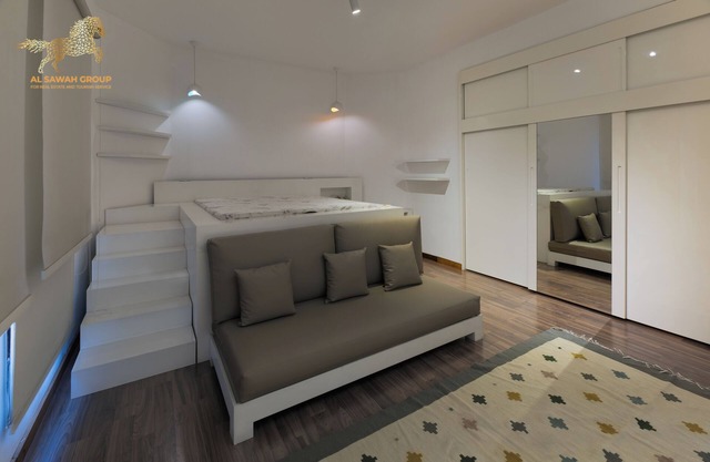 Luxurious 5-bedroom castle in welcoming 6th October with private pool & garden