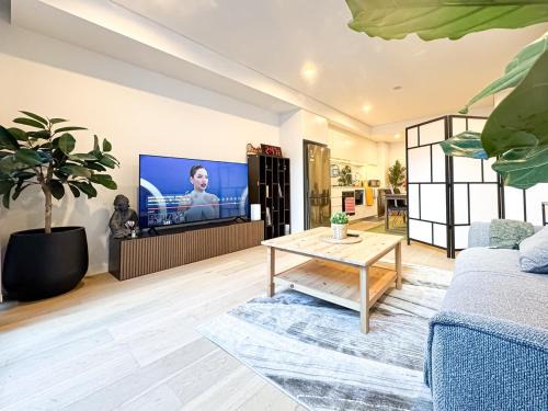 Luxurious Apartment In heart of Bankstown CBD