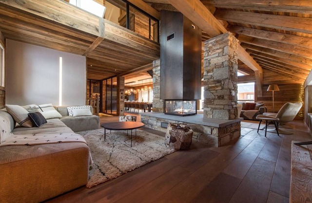 Luxurious chalet with indoor pool, sauna, and home cinema