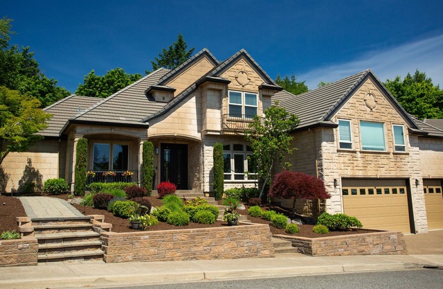 Luxurious Forest Heights Furnished Home For Rent
