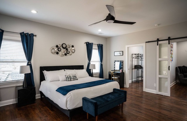Luxurious Fully-Furnished 4-Bedroom Housen