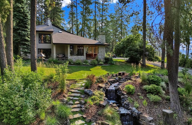 Luxurious Mountain Retreat with lake views in Coeur d’ Alene, Idaho
