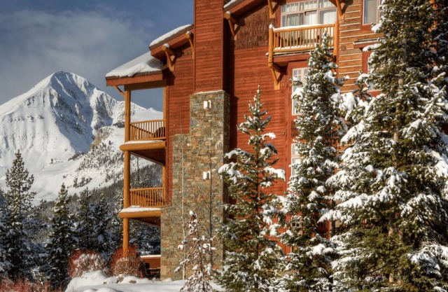 Luxurious Mountain Village Penthouse! VERY Close to the Lifts, 5Bd + 5 Bath