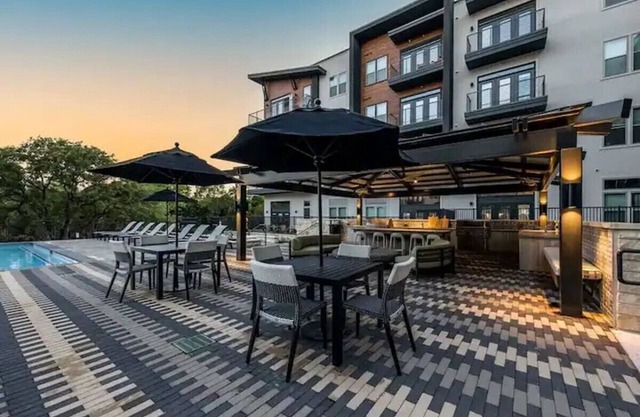 Luxurious New Unit|2Bd2Ba|Pool, Golf Sim