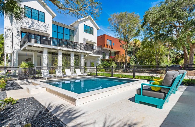Luxurious Private Pool at The Ohana House