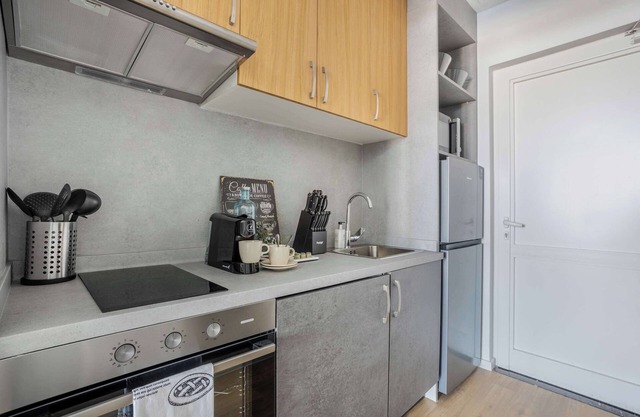 Luxurious Studio with Sea Views in Palm Jumeirah