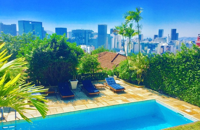 Luxurious villa on the heights of Santa Teresa