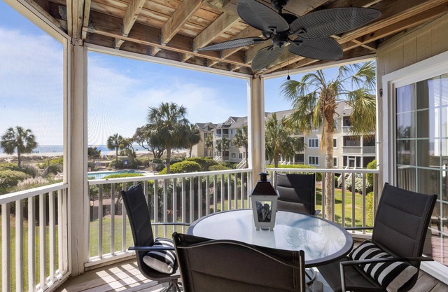 Luxurious Villa with Ocean Views and Community Pool