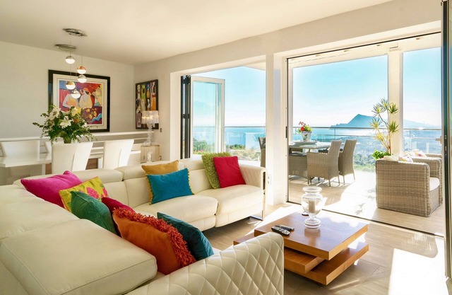 Luxuriously Appointed Modern Villa With Private Pool And Stunning Panoramic View