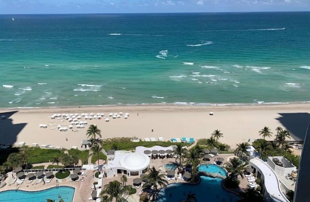 LuxurVacation - Beach Resort DIRECT OCEAN FRONT VIEW
