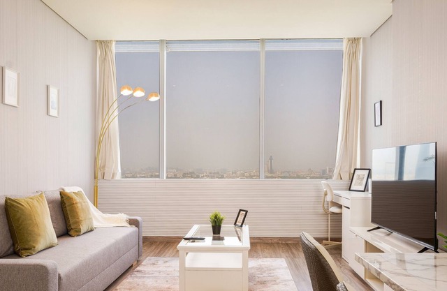Luxury 1 Bedroom Apartment/ 5 min to Burj Khalifa & Dubai Mall