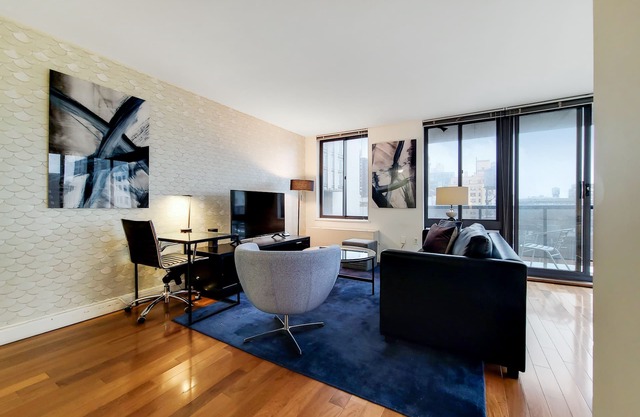 Luxury 1 Bedroom in Gramercy Park High-Rise