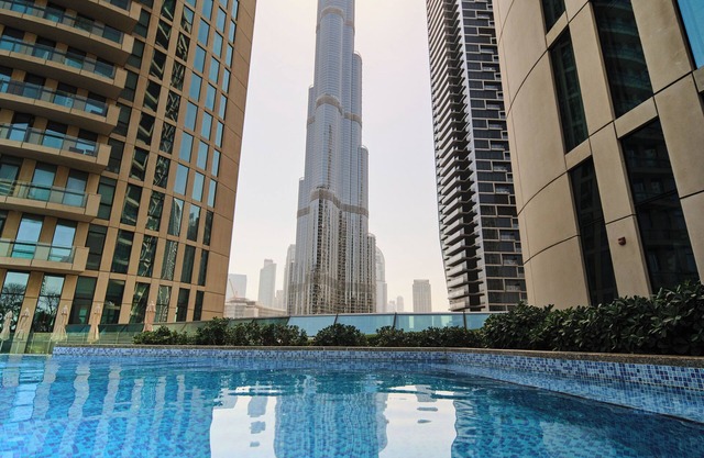 Luxury 1BR Downtown Dubai Skyline & Sea View