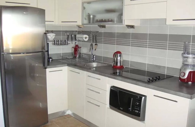 LUXURY 2* AIR-CONDITIONED APARTMENT 300 M FROM THE BEACH