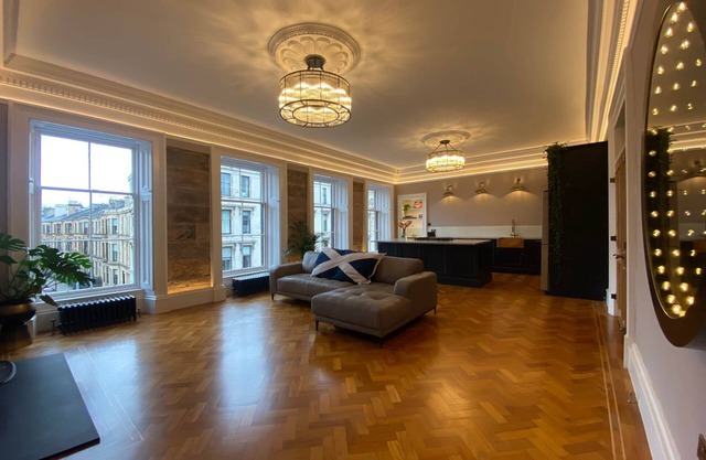 Luxury 2 bedroom stay in the heart of the West End
