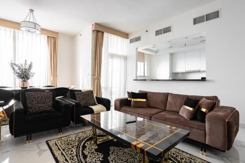 Luxury 2Br Apt Stunning Views in Amna Tower by Simply Comfort