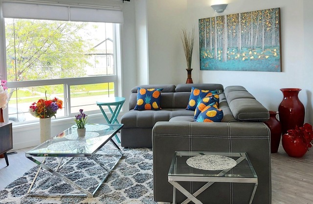 "✨Luxury 3 Bed 2 Bath - All-Inclusive Furnished Retreat✨"