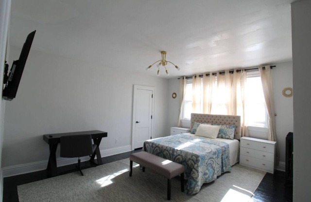 Luxury 3-bedroom suite in Scranton-Hill Section with WiFi + Cable