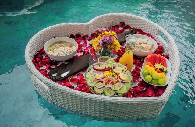 Luxury 3BR Canggu Paradise Villa, Pool, Kids, Fun