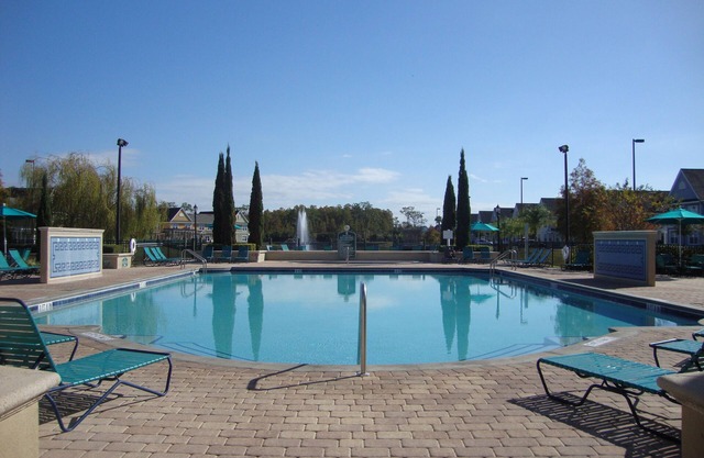 Luxury 3Br Townhome in Gated Community Minutes from Disney & Universal!