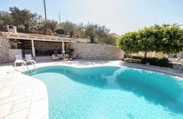 Luxury 4 Bedroom Villa With Private Pool and Panoramic Sea View