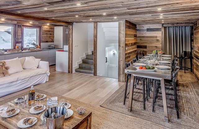 Luxury 4* Chalet in Tignes - 6 bedrooms, 6 bathrooms, parking, wifi