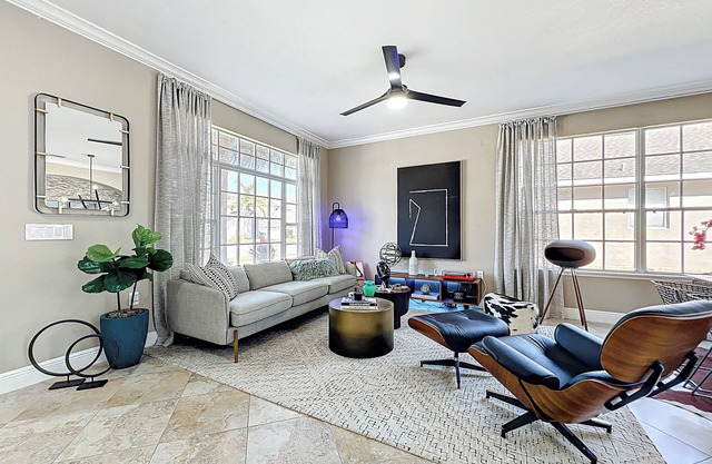 Luxury 5-bedroom, 3.5 Bathroom House with Private Pool, Patio & Gated Community!
