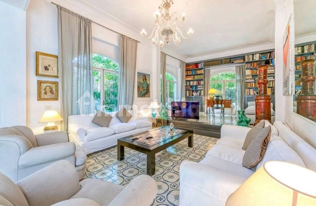 Luxury 5 Bedrooms Villa Parioli