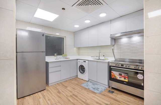 Luxury 5BR Apartment in JLT - Perfect for Families